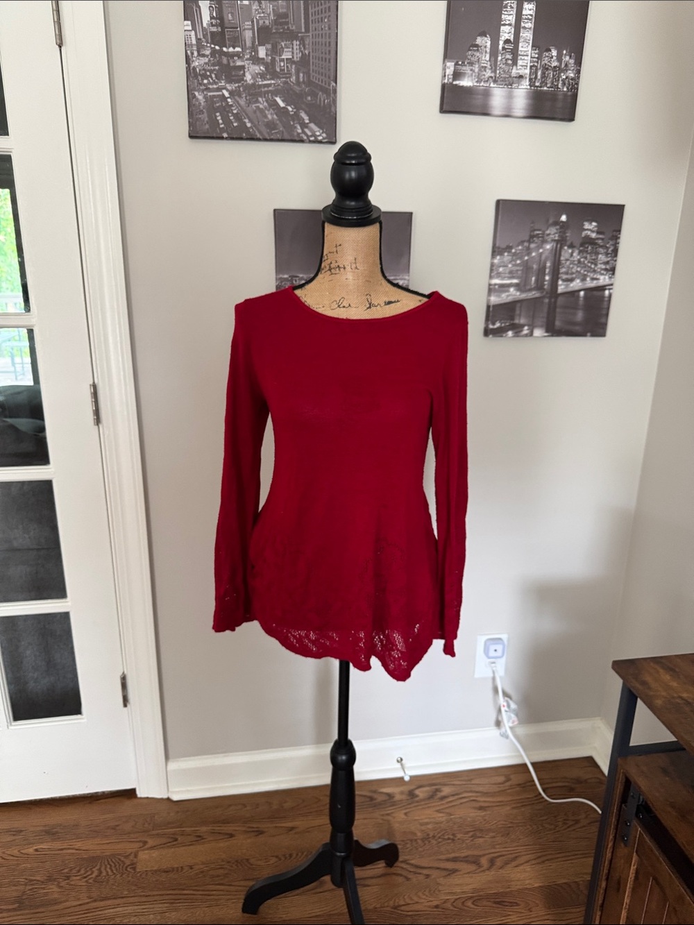 Women's Red Long-Sleeve Lace-Hem Top